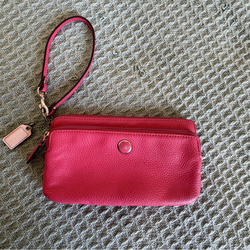 Coach pink leather wristlet double zip wallet - Picture 2 of 12
